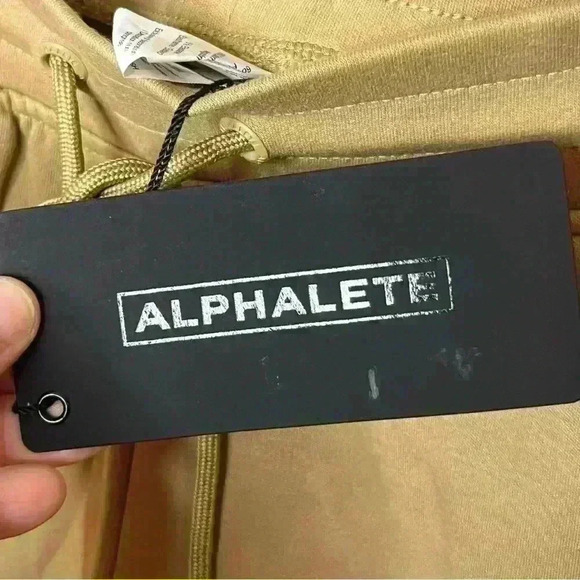 Alphalete Shorts Women Small Tan NWT Athletic Leisure Drawstring Pockets - Picture 4 of 6